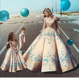 Meet your Posher, Nigora